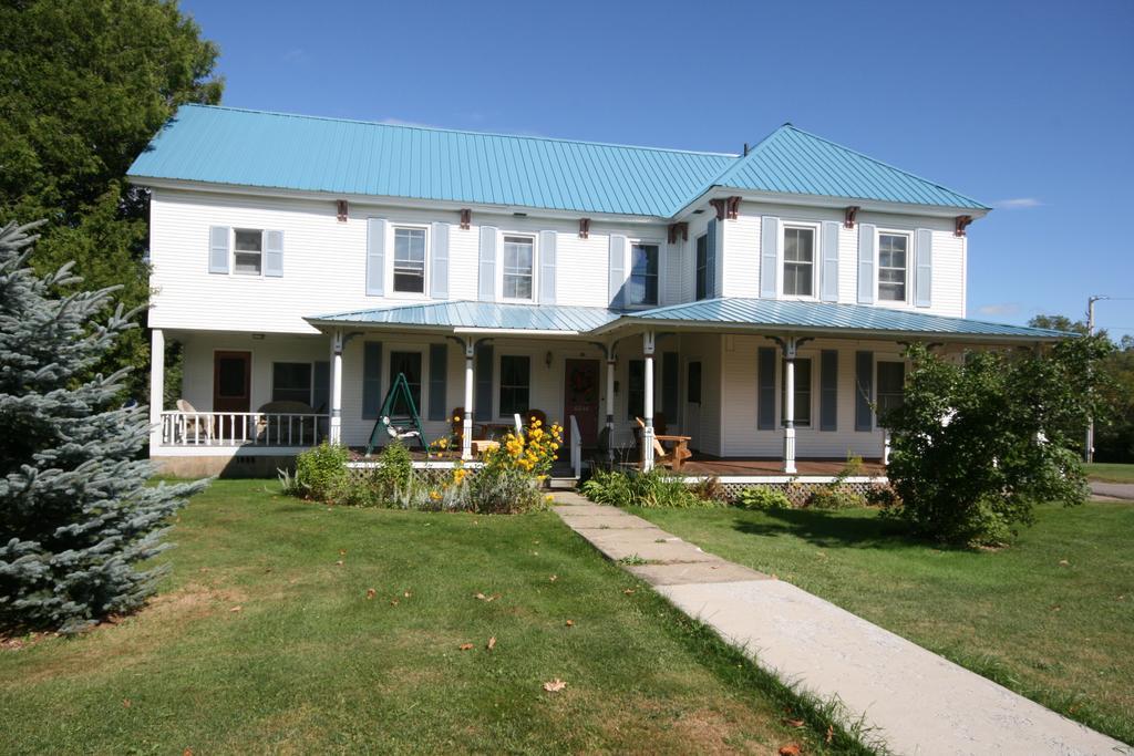 Bed & Breakfast Spruce Lodge Bed And Breakfast 3*