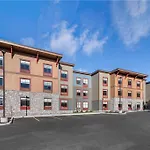Cambria Hotel Lake Placid - Lakeside Resort